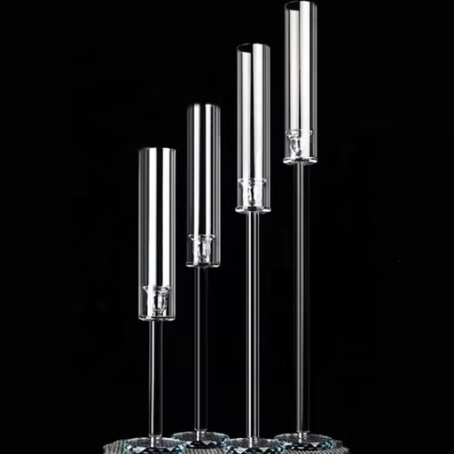 [LOC-2021-015] 4 bougeoirs sur pied verre avec tube